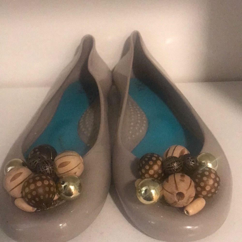 Oka Rubber Flats